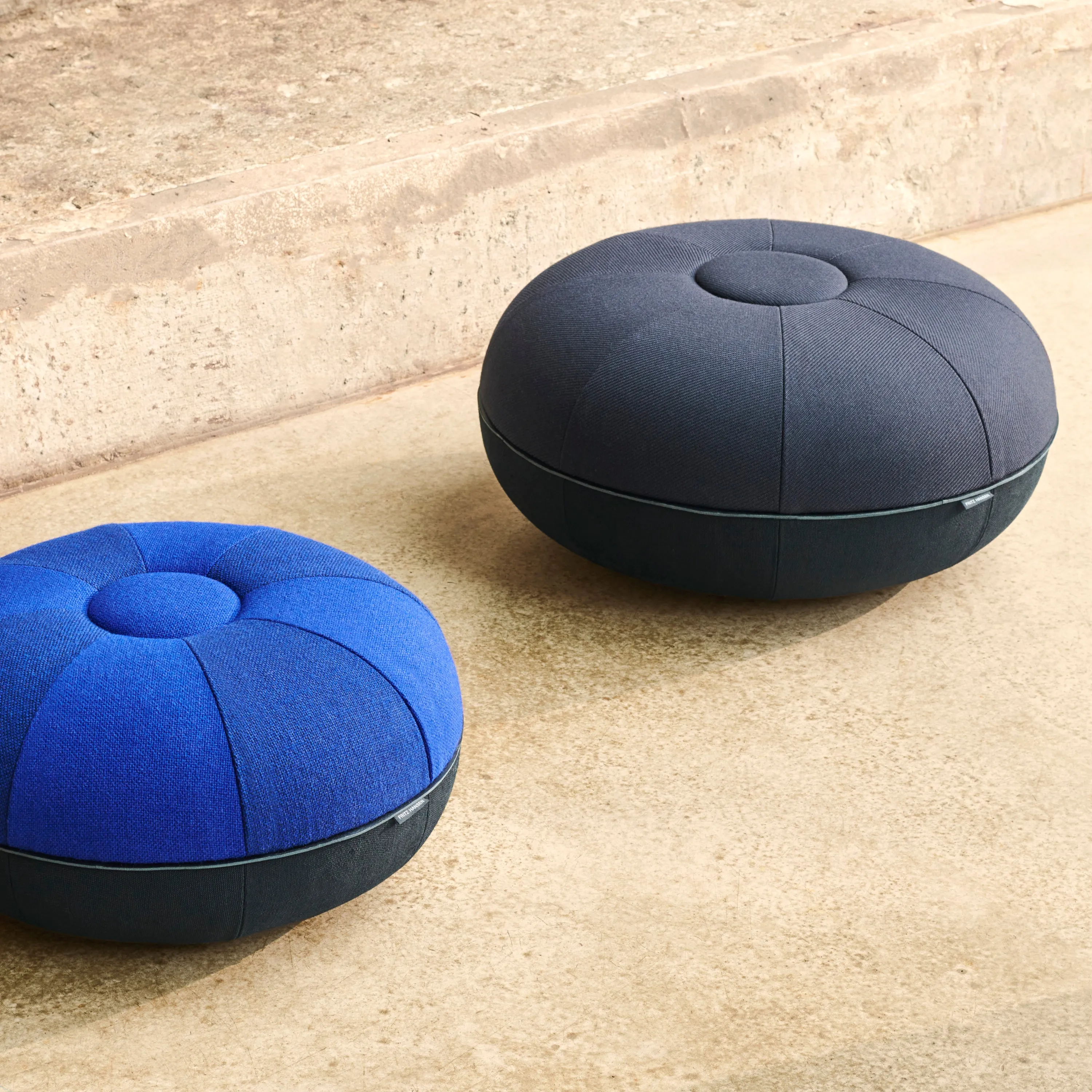 Fritz Hansen Pouf Large