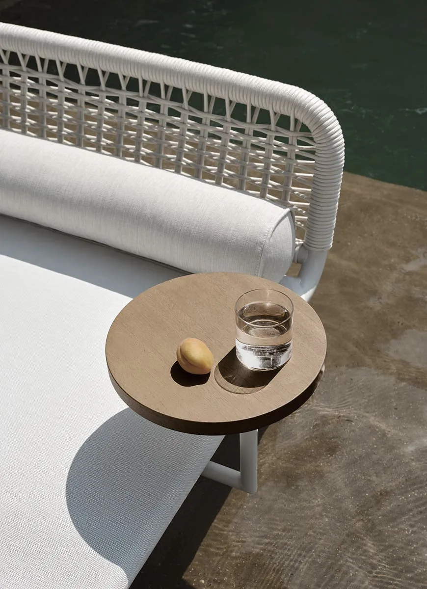 Noa Open Air Lounge Bed