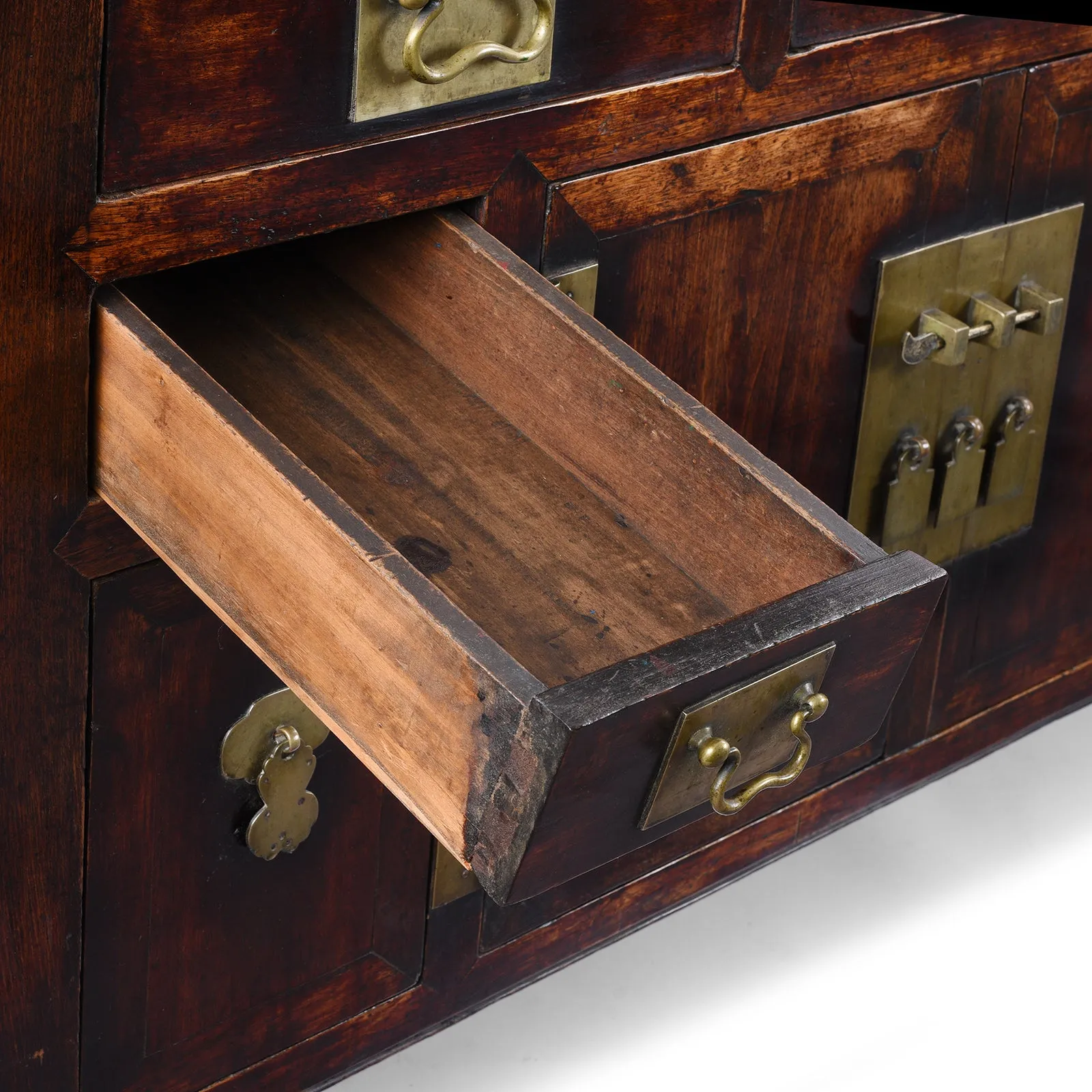 Tianjin Sideboard Made From Catalpa & Elm - 19th Century